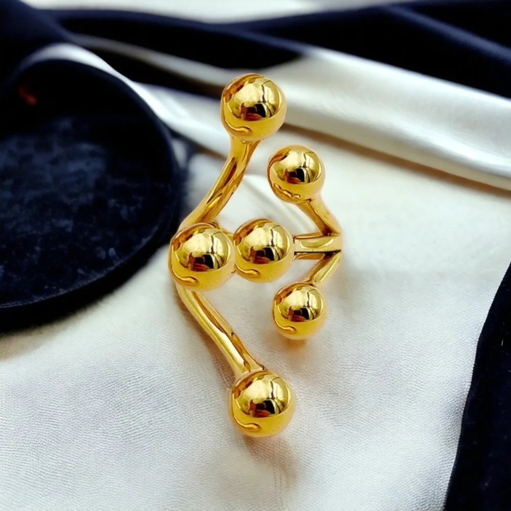 ๐๏ธ 18K Gold Plated Stainless Steel Exclusive Design Ring - Picture 7 of 7